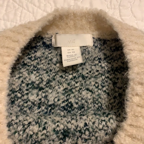 H&M sweater - Picture 4 of 5